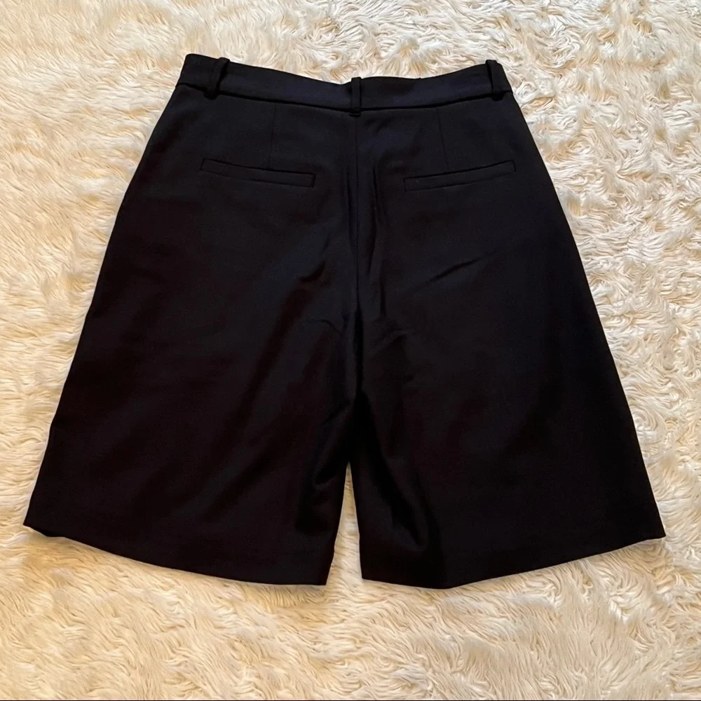 & Other Stories Black Women's Shorts - Picture 4 of 9